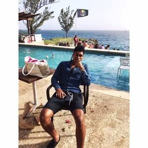 Meet your Posher, Tayzere